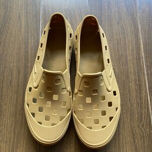 Vans MTE Slip On TRK Shoes 8